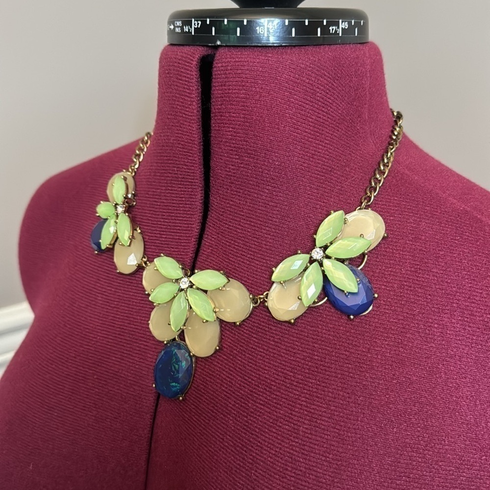 Art deco gold statement necklace - Picture 2 of 6